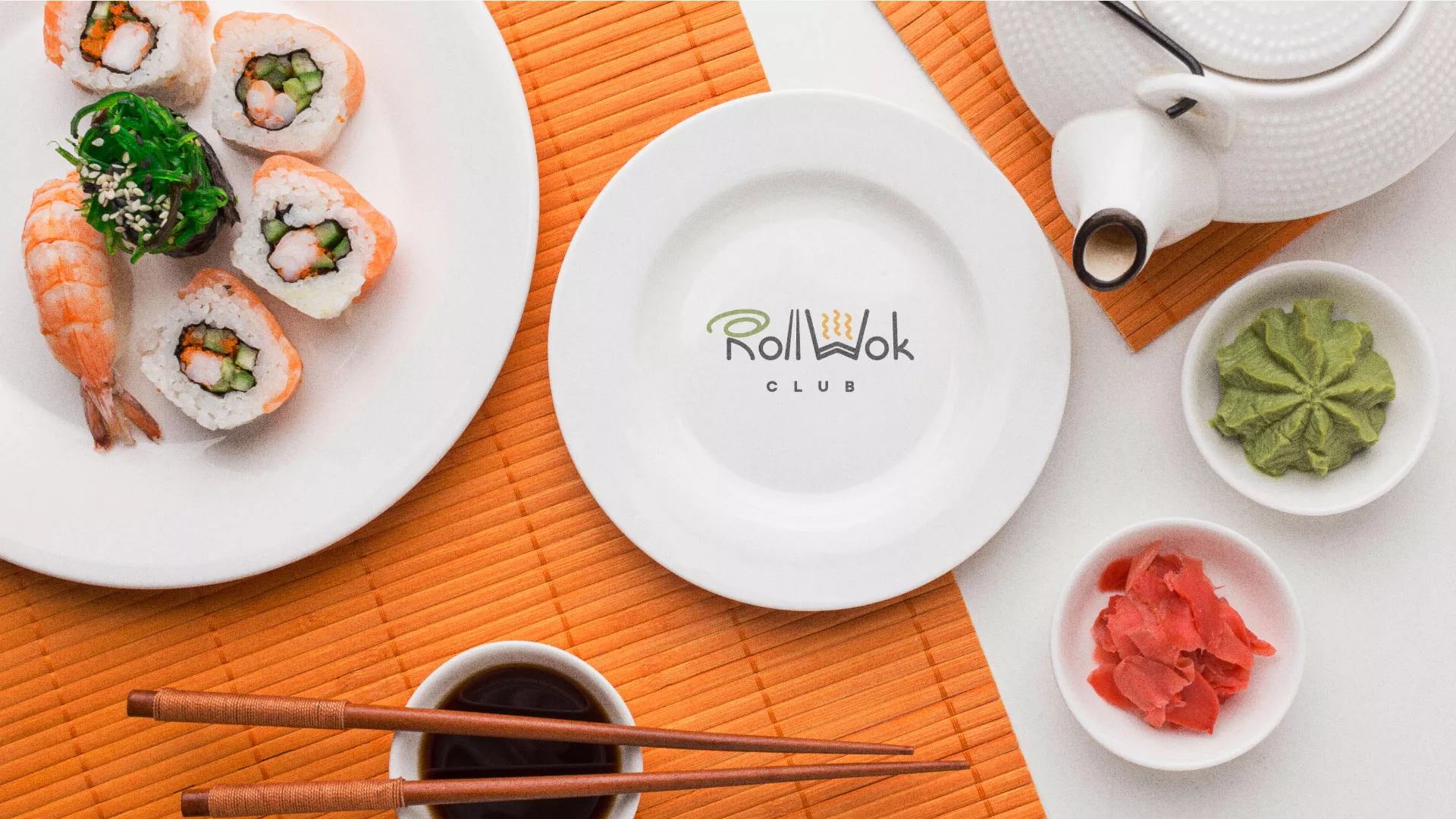 Разработка логотипа и фирменного стиля суши-бара «Roll Wok Club» в Алейске